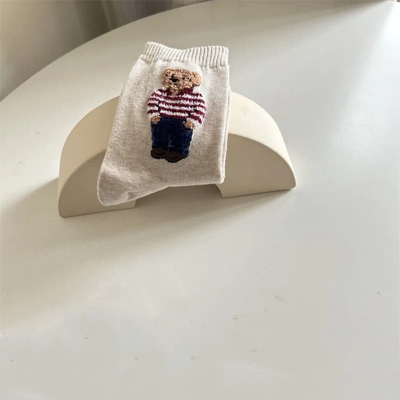 Nouveau à la mode dessin animé ours mi-mollet coton chaussettes pour femmes pull décontracté femme c