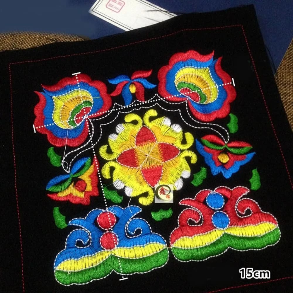 Patch de gril de style ethnique carré, motif de fleurs, vêtements brodés, tissu, couture