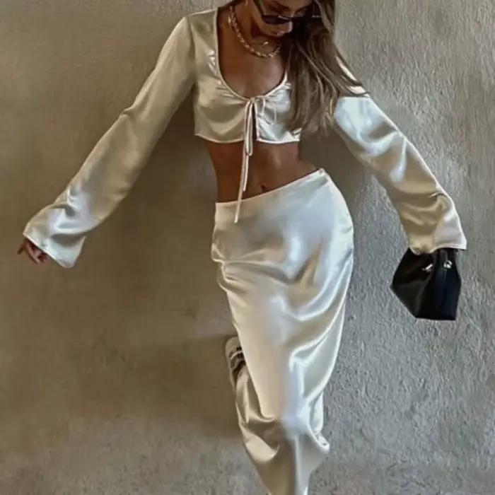 Ensemble tailleur femme : Cardigan à manches longues, haut court, jupe mi-longue et jupe longue ajus