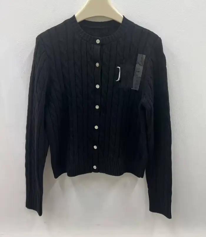 Nouveau cardigan en tricot torsadé style universitaire français, col rond, coupe ajustée, manches lo