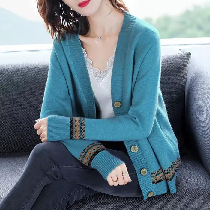 Petit pull tricoté en Jacquard à col en v pour femme