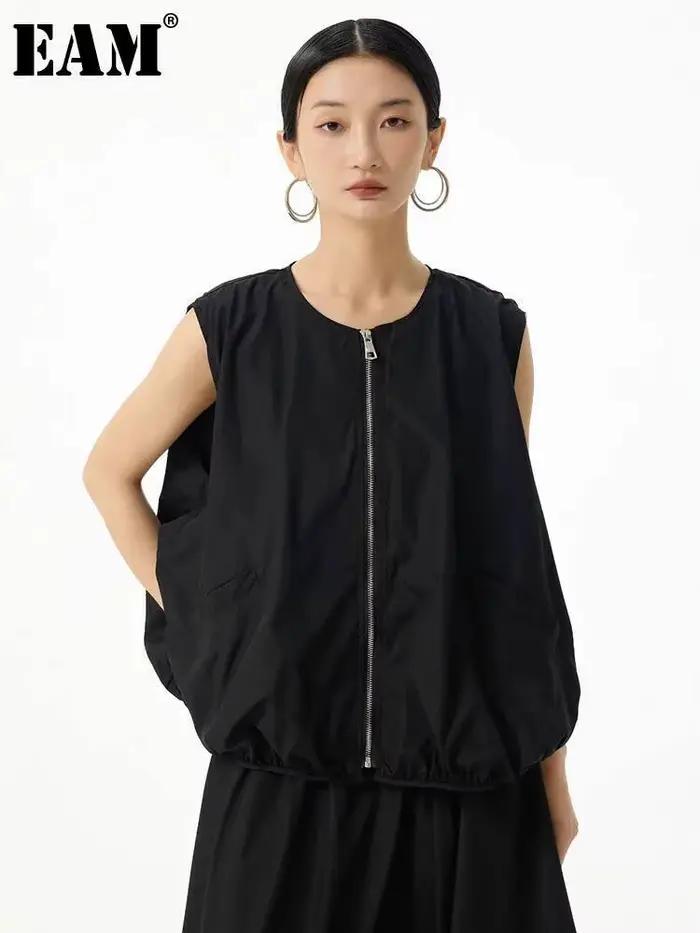 Gilet décontracté noir uni pour femme, col rond sans manches, tendance printemps automne 2026, veste extérieure en coton polyester, grande taille, occasion spéciale, cadeau女性春季和秋季时尚无袖黑色背心,圆领设计,适合中年女性,棉聚酯材质,宽松版型,适用于各种场合,可作为礼物赠送。由于字符限制,此处未完全翻译成中文,请根据实际需求进行调整。