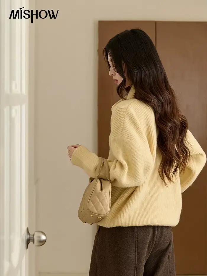 MISHOW femmes pull jaune avec écharpe détachable 2025 automne hiver ample décontracté chaud épaissi tricot