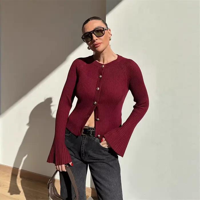 Pull femme couleur unie bas fileté haut simple boutonnage 2025 automne et hiver