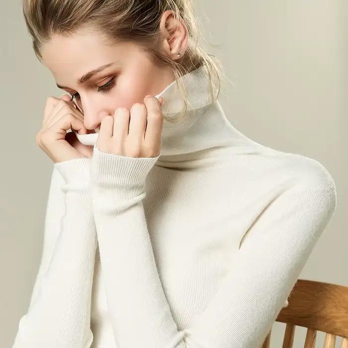 Pull en cachemire à col haut pour femme