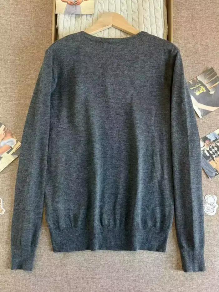 Pull gris à col en V pour femme, style streetwear vintage chic Y2K, automne-hiver, confortable et élégant, tricoté en coton et élasthanne, idéal pour toutes les occasions