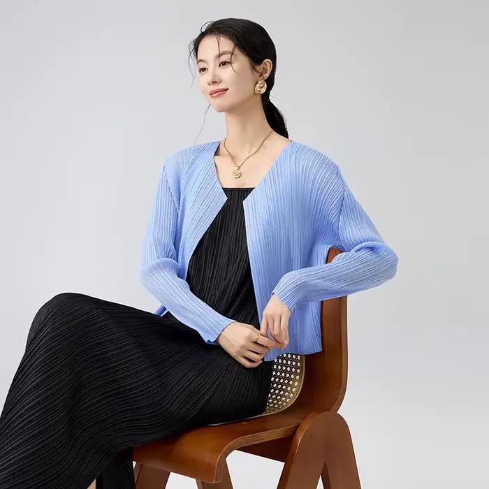 Cardigan Miyake Plissé Pop Court Femmes Décontracté Polyester Multicolore Occasions Spéciales Vestes Courtes