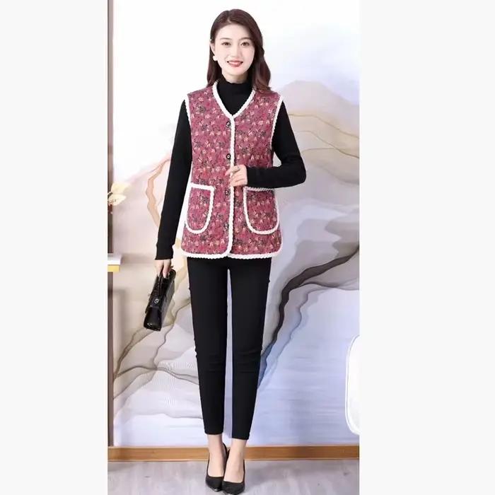 Cardigan en tricot imprimé pour femme d'âge moyen