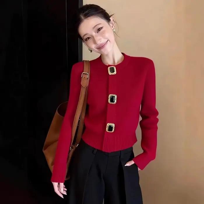 Nouveau cardigan pour femme en tricot rouge, style manteau ample et élégant pour occasions spéciales et mode moderne