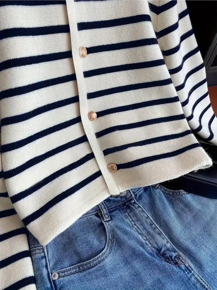 Cardigan rayé pour femme élégant et confortable à la mode pour automne et hiver à offrir pour Saint Valentin