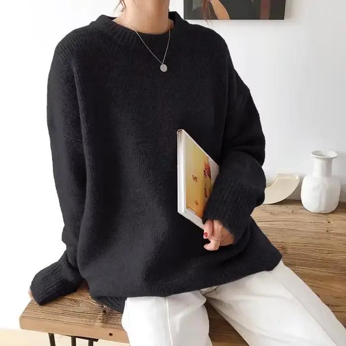 Pull noir à col rond pour femme