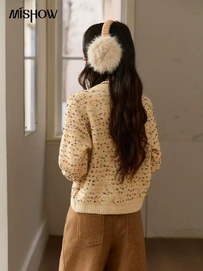 MISHOW coloré jaune pull Cardigan pour femmes hiver 2025 arctique polaire rétro col rond chaud épais tricot chandails MXE91Z2778
