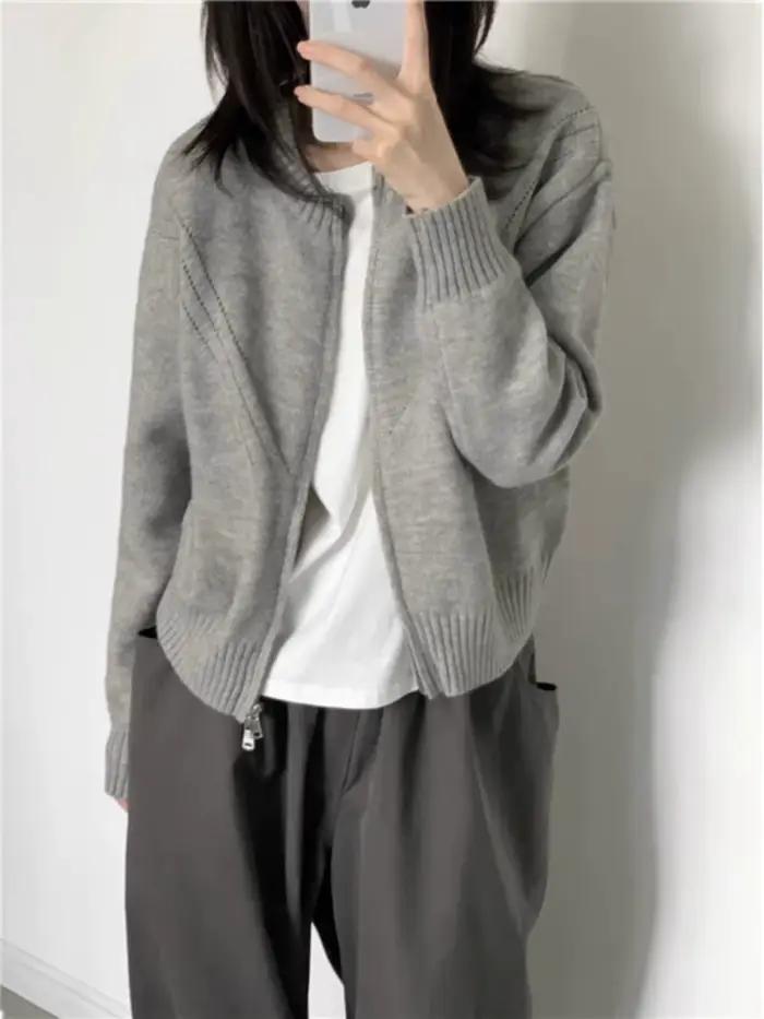 Cardigan en cachemire gris vintage pour femme
