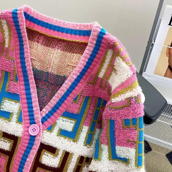 Pull en tricot arc-en-ciel à col en v pour femme