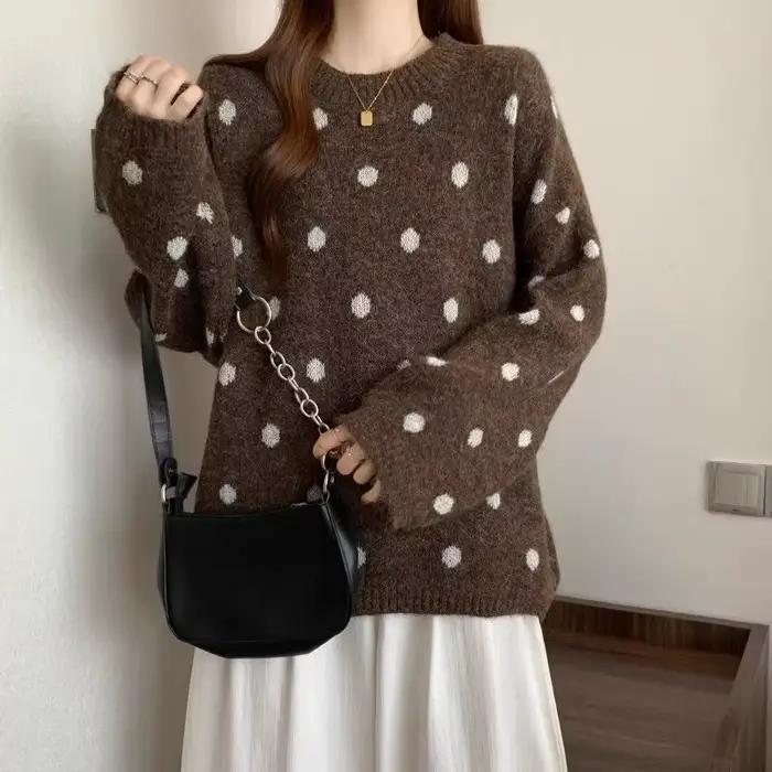 Pull à pois tricoté décontracté et ample