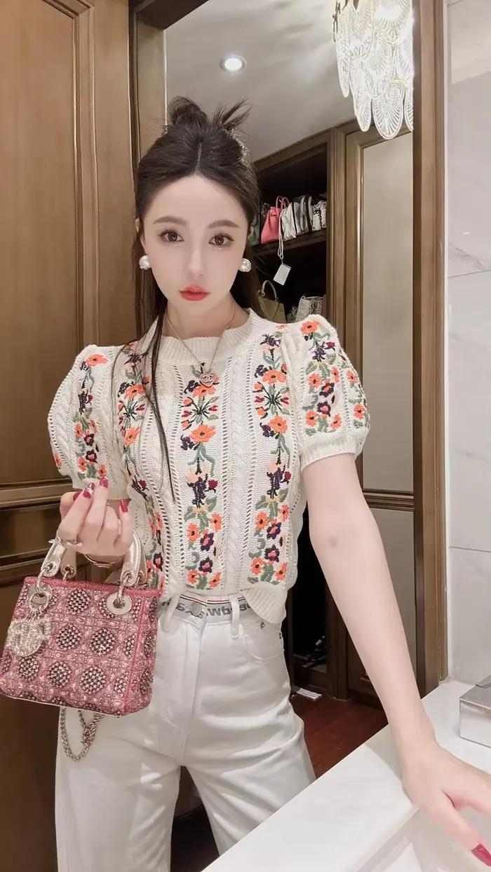 Pull brodé à manches bouffantes et col rond pour femmes, haut vintage et élégant, tricot chic à la mode, été, style floral, artisanat tricoté