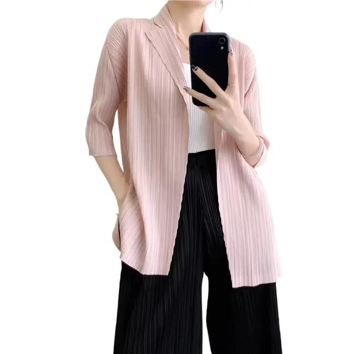 Hauts T-shirts Cardigan Miyake Plissé Unisexe Taille Unique pour Femmes Occasions Spéciales Doux Leger Élégant