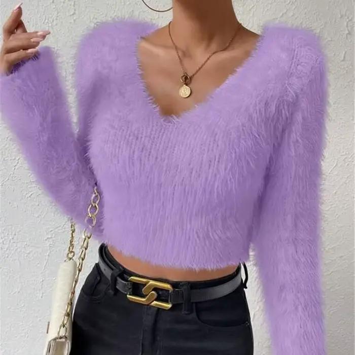 Pull en tricot uni pour femmes, col en V, coupe cintrée, fourrure courte, style bohème, nouvelle collection automne hiver 2025