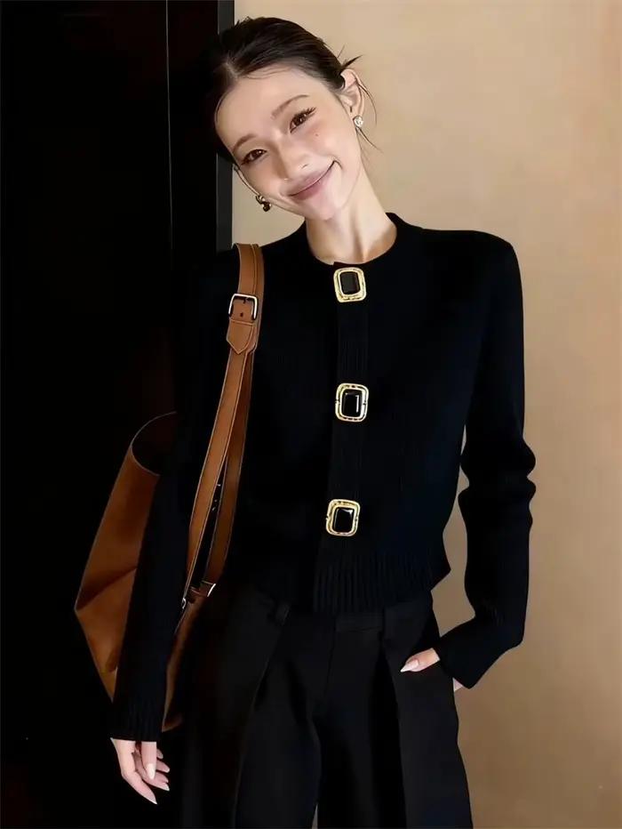 Nouveau cardigan pour femme en tricot rouge, style manteau ample et élégant pour occasions spéciales et mode moderne