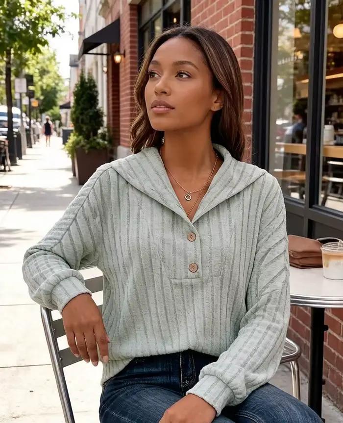 Pull en tricot rayé à capuche pour femmes grandes tailles