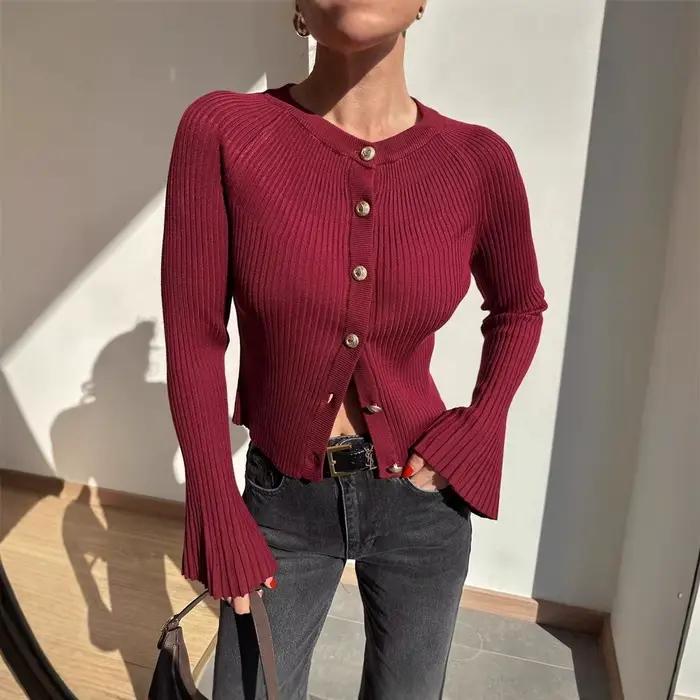 Pull femme couleur unie bas fileté haut simple boutonnage 2025 automne et hiver