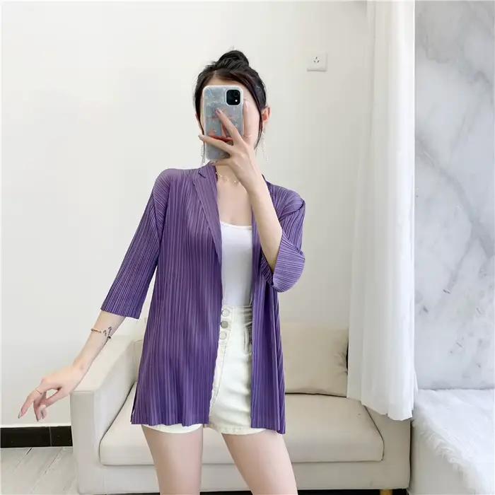 Hauts T-shirts Cardigan Miyake Plissé Unisexe Taille Unique pour Femmes Occasions Spéciales Doux Leger Élégant