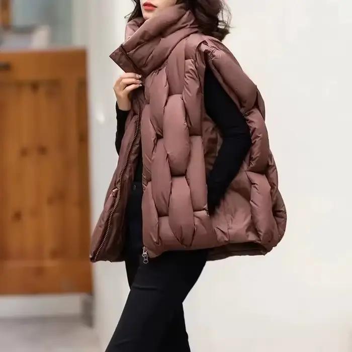 Gilet épais en coton pour femmes, col rond haut, chaud, décontracté, bulle bouffante, sans manches, saison automne-hiver, couleurs subtiles, doublure en coton, fermeture éclair, style chic et moderne