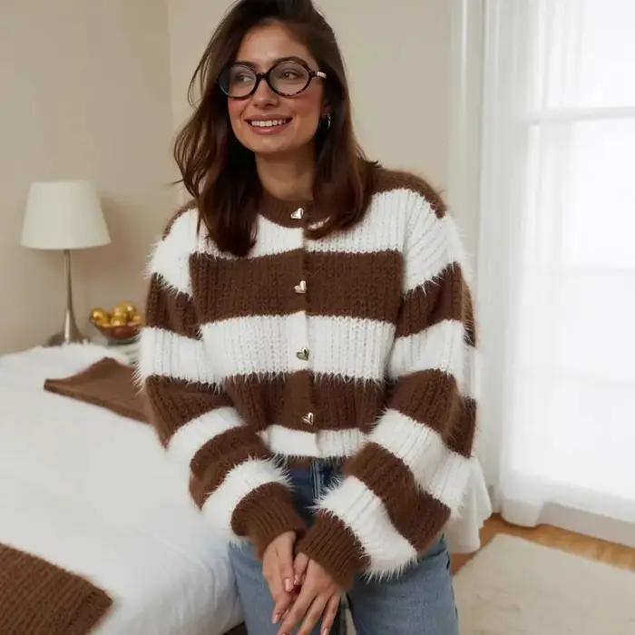 Pull tricoté à boutons pour femmes