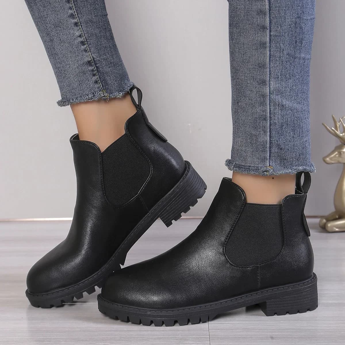 Bottines Chelsea décontractées à bout rond pour femmes, bottes courtes en cuir PU noir, confortables
