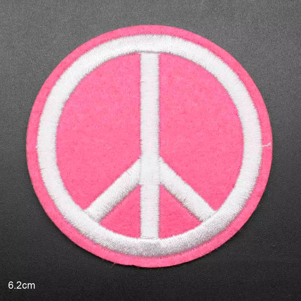 Tous vous avez besoin est amour entièrement brodé paix et amour fer sur patchs ronds jaunes patchs p