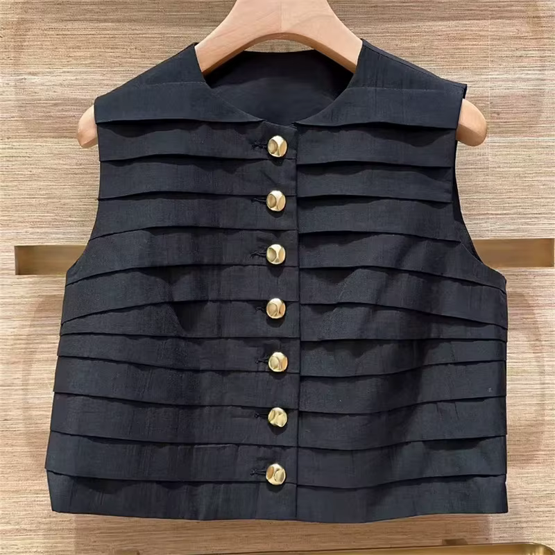 Top sans manches plissé pour femme, printemps 2026, col rond, bouton doré, veste noire pour femme