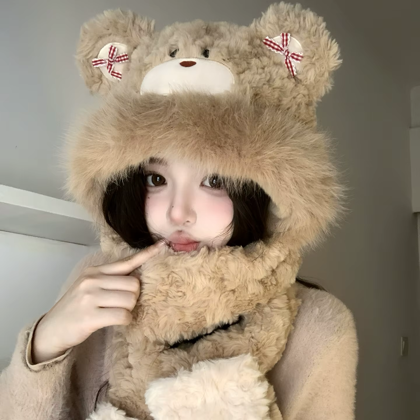 Mignon ours oreille fourrure casquette écharpe gant ensemble hiver coupe-vent femmes Style russe Bom