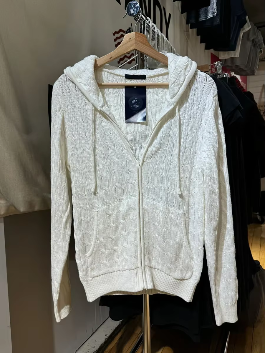 Cardigan tricoté à fleurs torsadées pour femme, pull à manches longues, cordon de serrage, capuche,