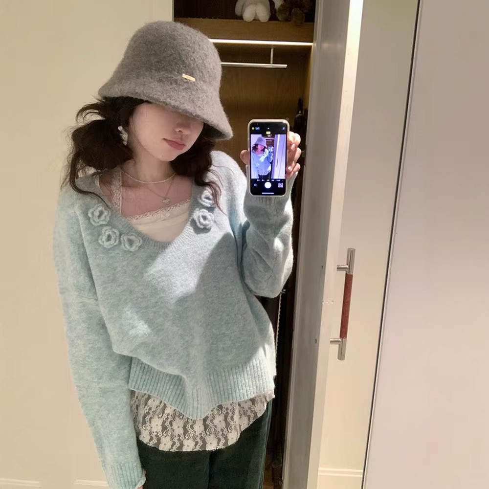 Menthe lait gâteau fleur col en U pull pull haut tricoté pour les femmes 2025 automne hiver Design S
