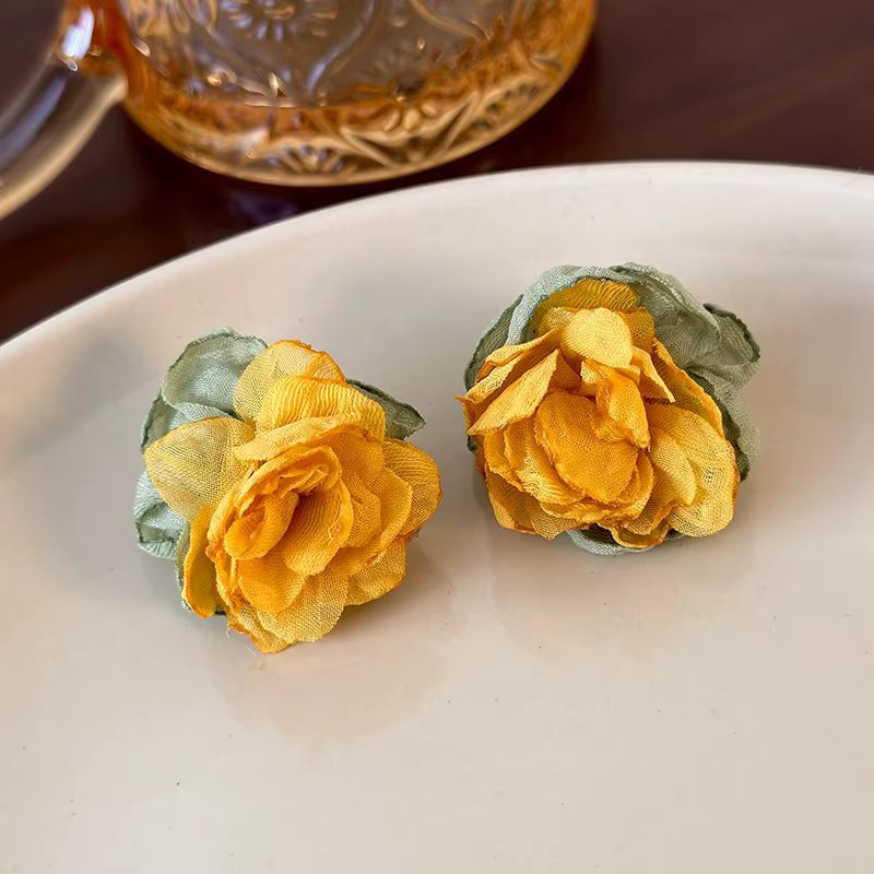 Boucles d'oreilles en maille florale haut de gamme pour femmes, Nouveauté 2026, Douces, Polyvalentes