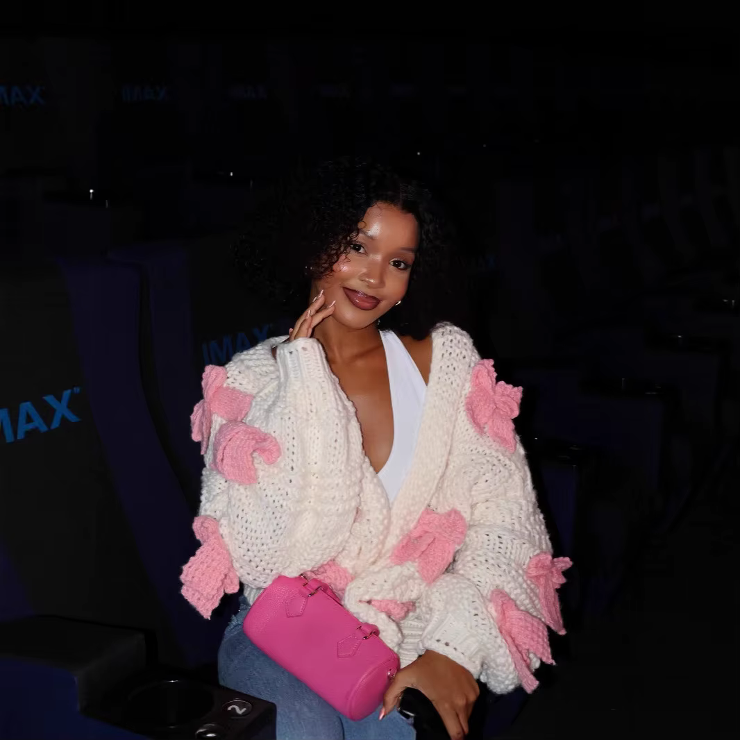 Cardigan tricoté avec nœud rose, style tempérament décontracté, veste pull en laine blanche, europée