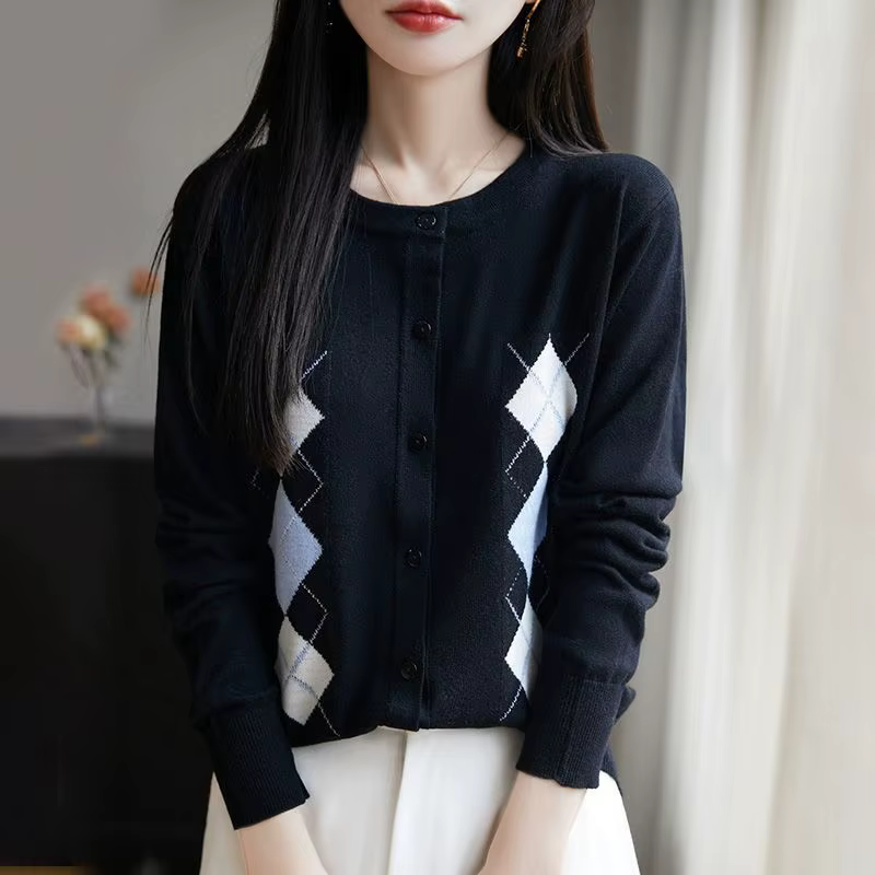 2025 veste pull nouveau Style mince mode peigné à manches longues rétro diamant Jacquard tricot Card