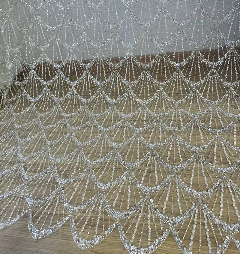 Tissu en dentelle douce brodée pour robe de mariée, maille à paillettes perlées, vêtements de créate
