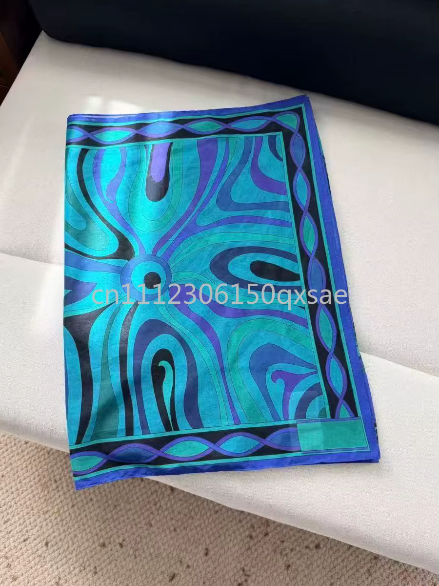Chemises à manches longues en maille pour femmes au design classique avec logo signature, hauts sexy