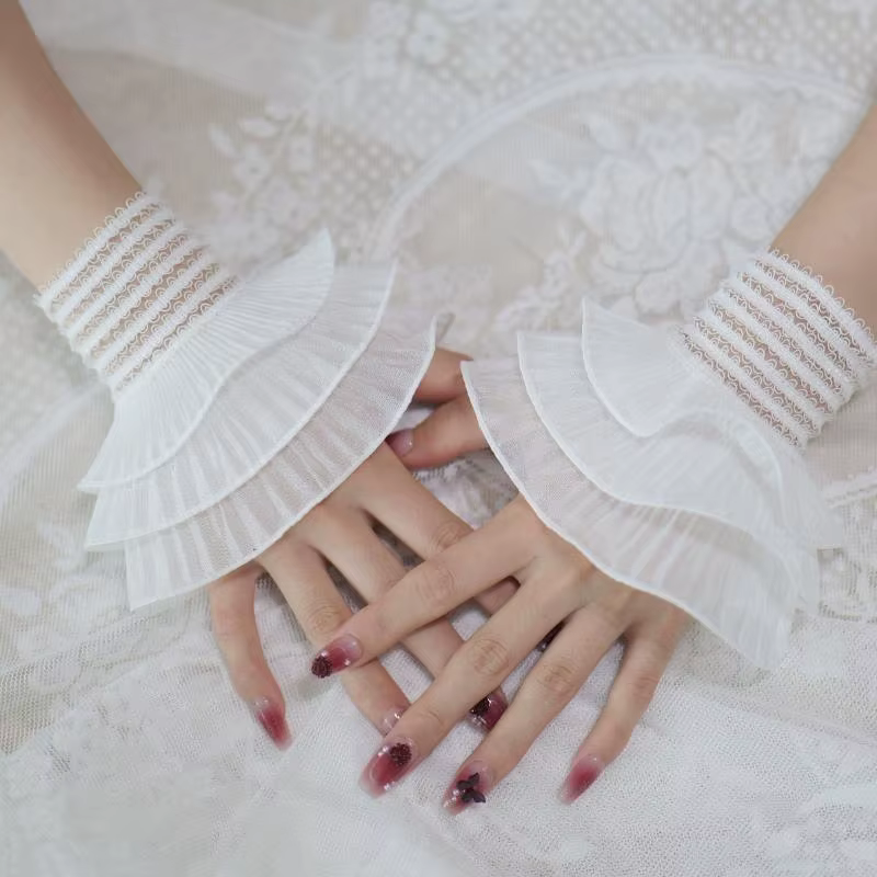 ☞ Manchettes décoratives pour femme en dentelle florale au crochet ajourée, brodées, à volants et à