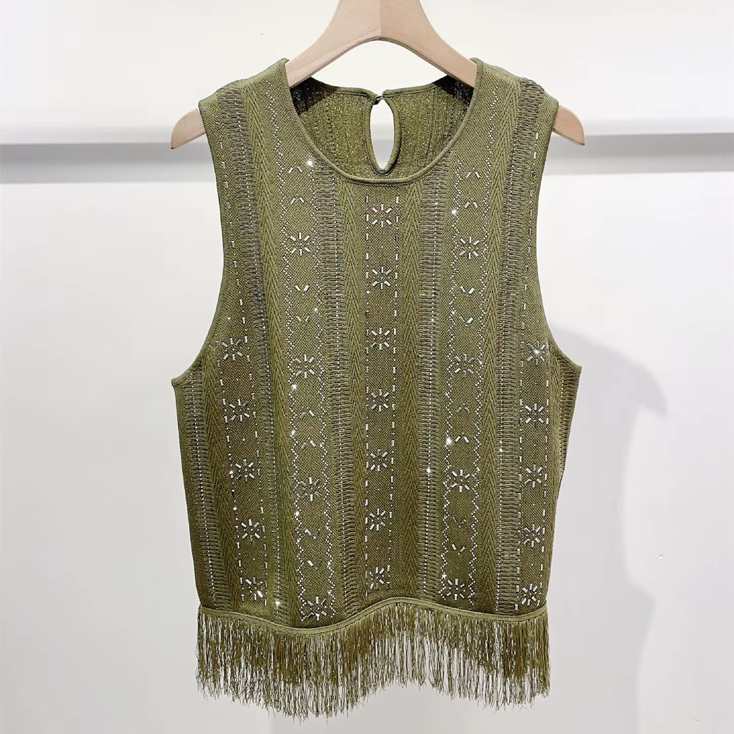 Ensemble Slim Femme Nouveauté 2026 : Gilet en Maille Sans Manches à Col Rond et Pompons ou Jupe Midi