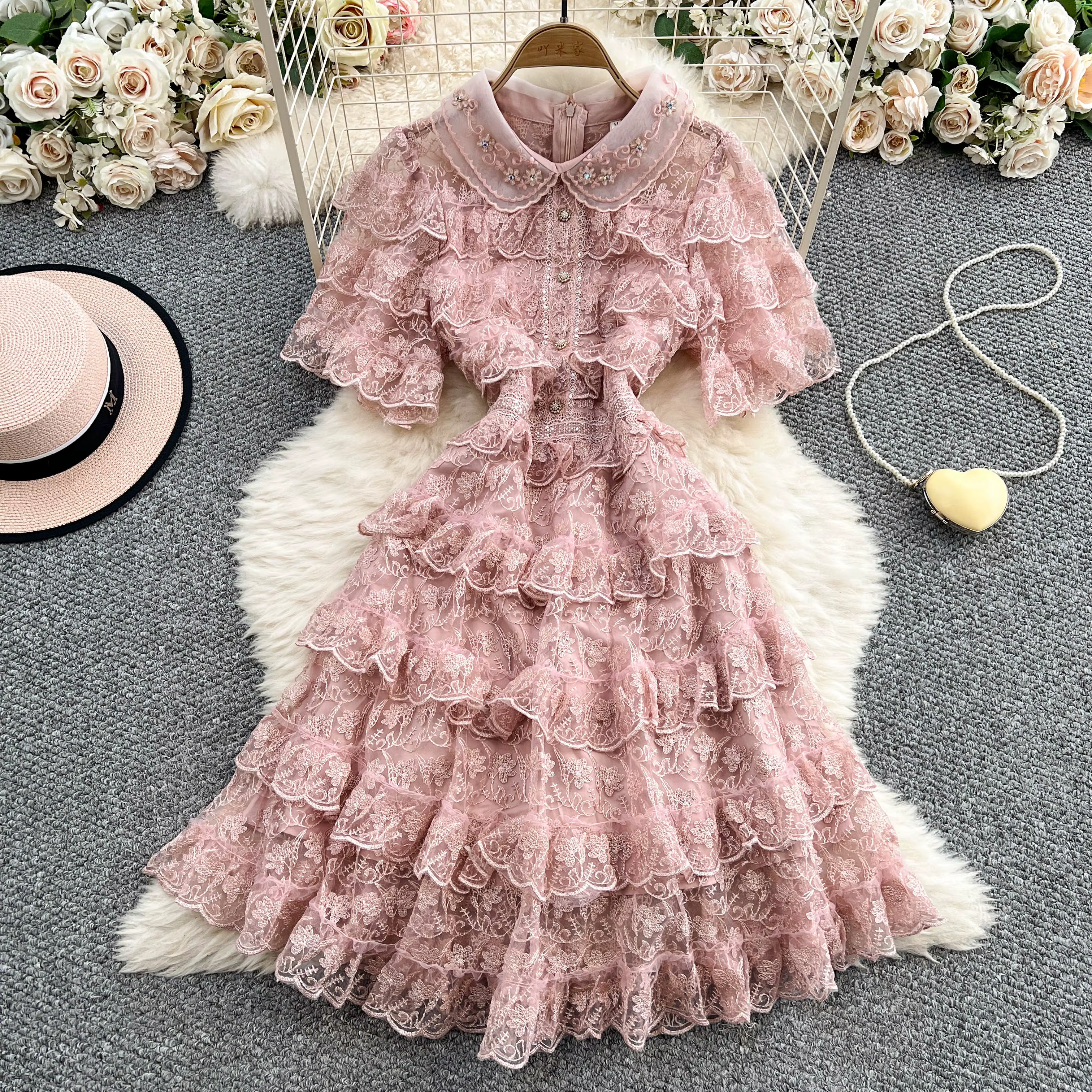 Robe d'été en dentelle brodée lourde pour femmes, Style princesse Noble, col Peter Pan, cintrée à la