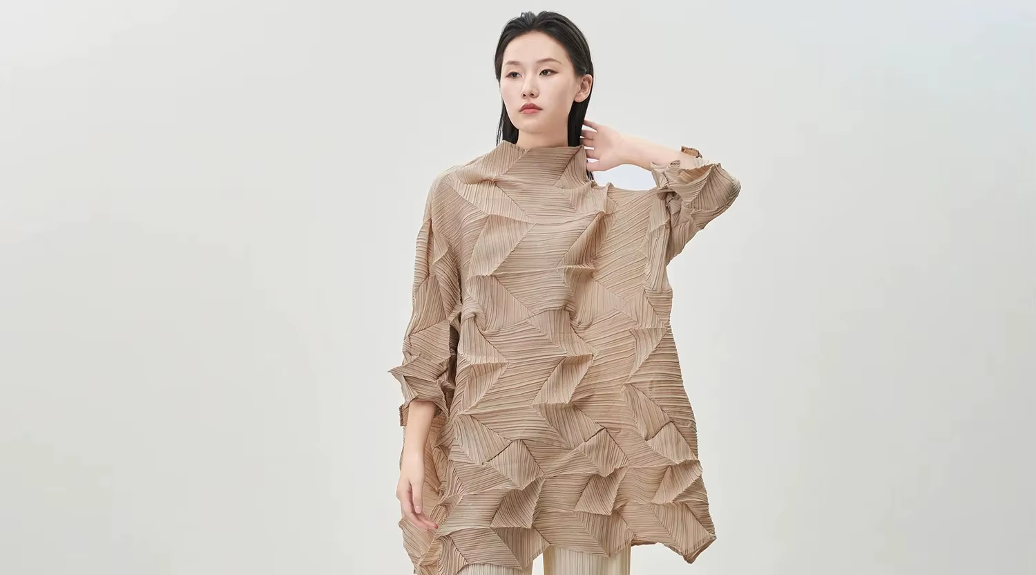 Miyake Fold 2025 automne/hiver femmes haut tendance plis à manches longues irrégulière pli ample gra