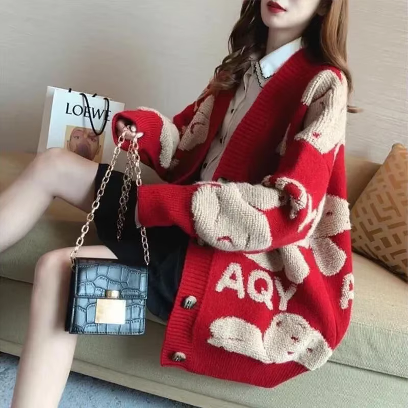 Cardigan long en tricot avec boutons pour femme, pull Kawaii, col en V, mode coréenne, crochet, luxe
