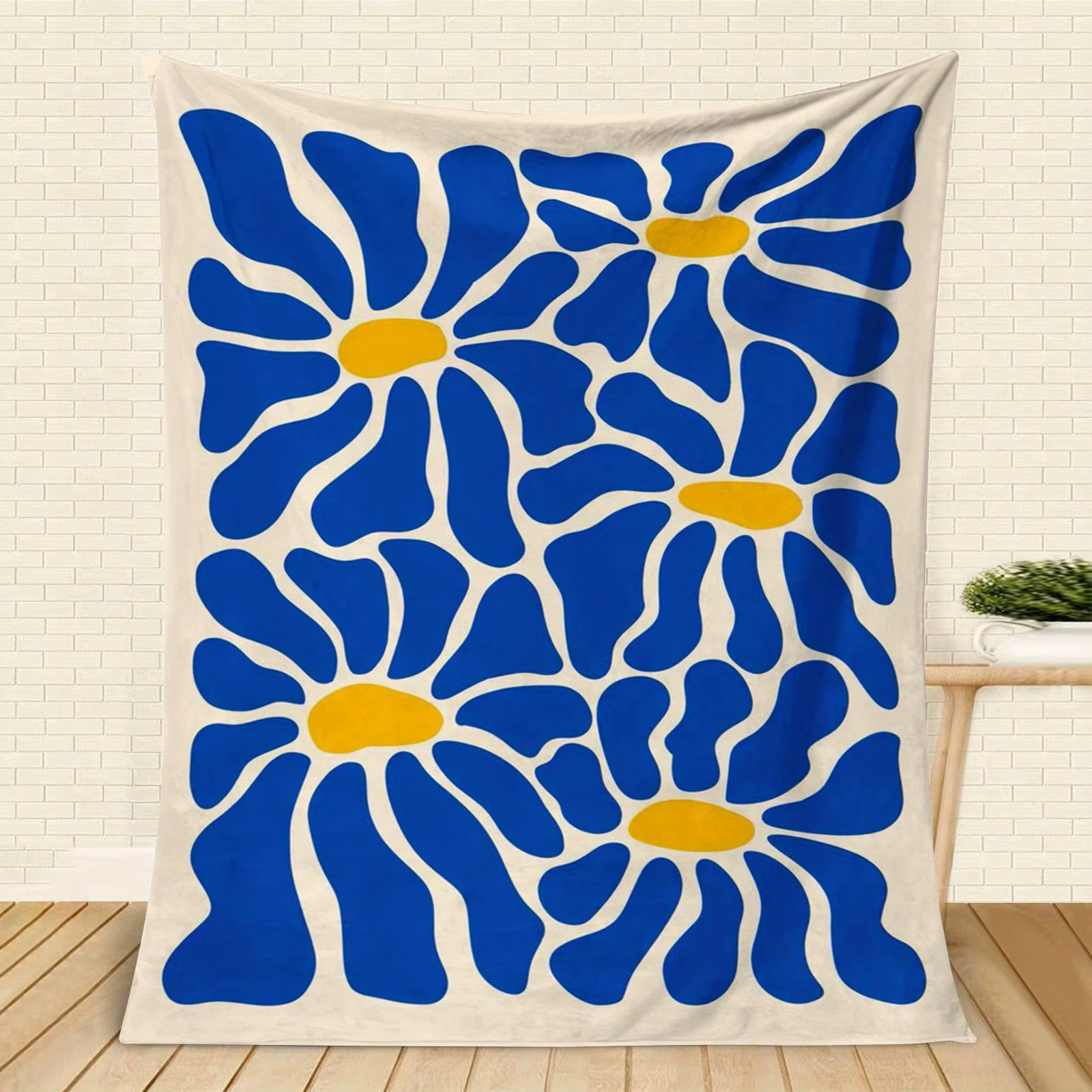 Grande couverture en flanelle florale rétro - Abstract bleu et jaune | Doux et confortable lavable
