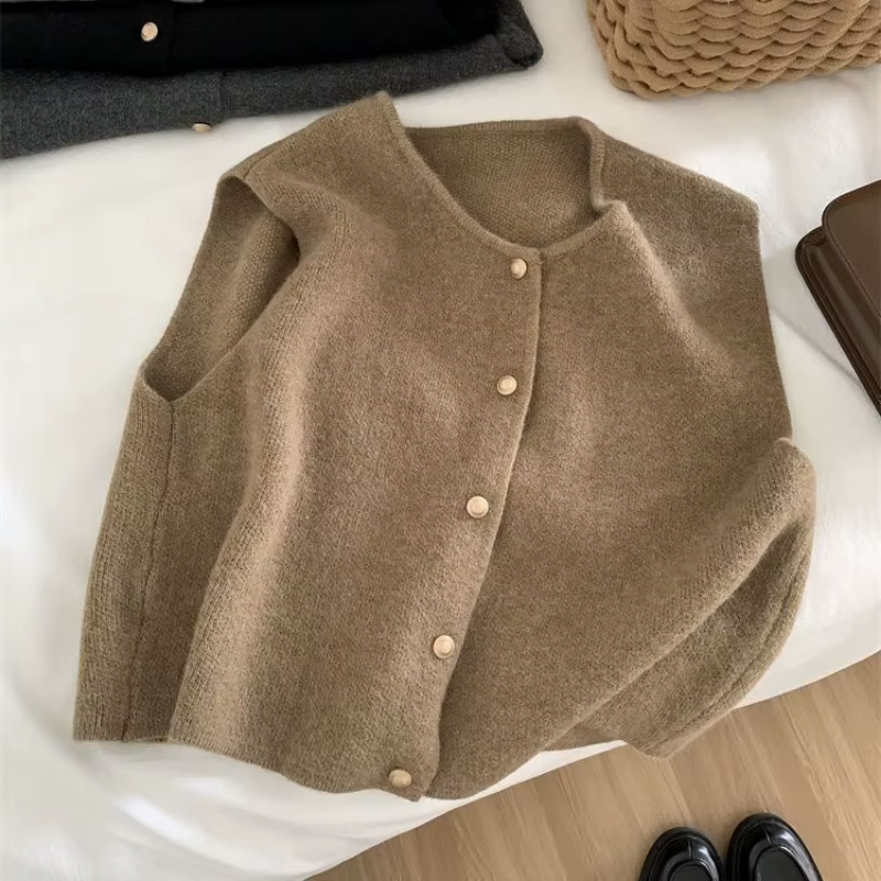 Gilet en tricot pour femme avec boutons dorés métalliques, col rond, sans manches, cardigan, gilet é