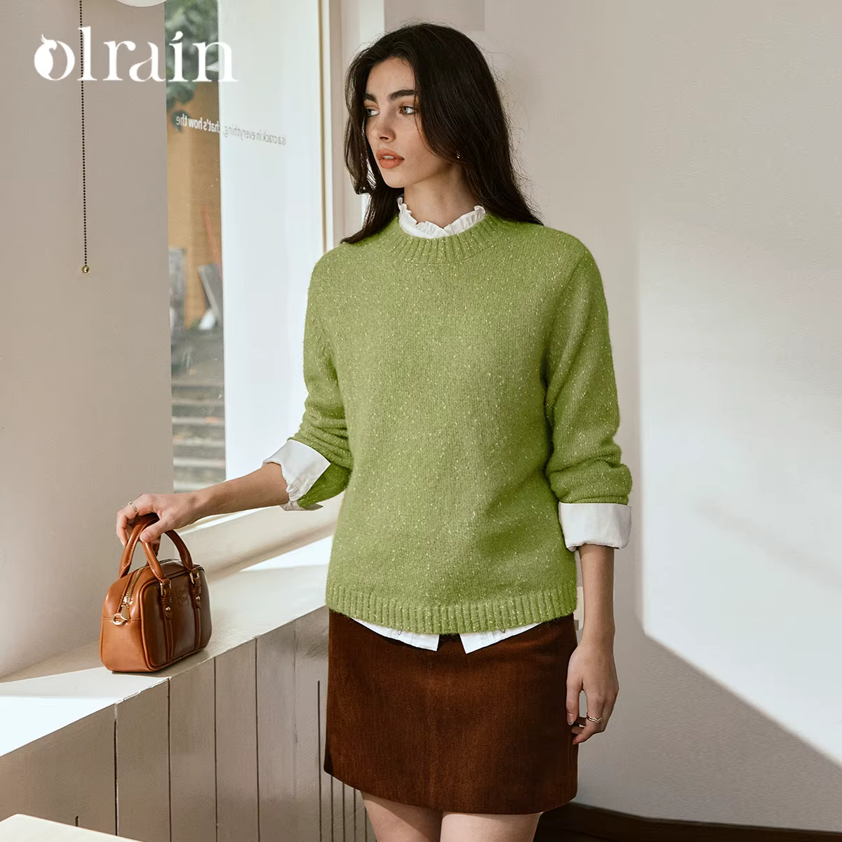 Pull en maille style français OLrain pour femme, collection automne 2026, col rond, vert, manches lo