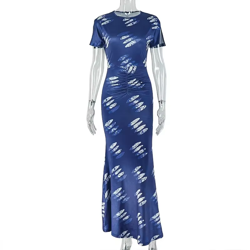 Robe longue plissée à col rond et manches courtes fendues pour femme
