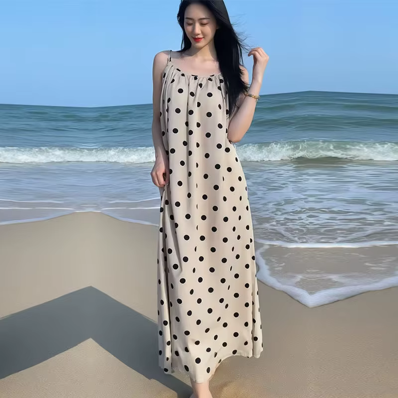 Robe d'été sans manches à col rond imprimé et plissé, style jeune et décontracté pour femme