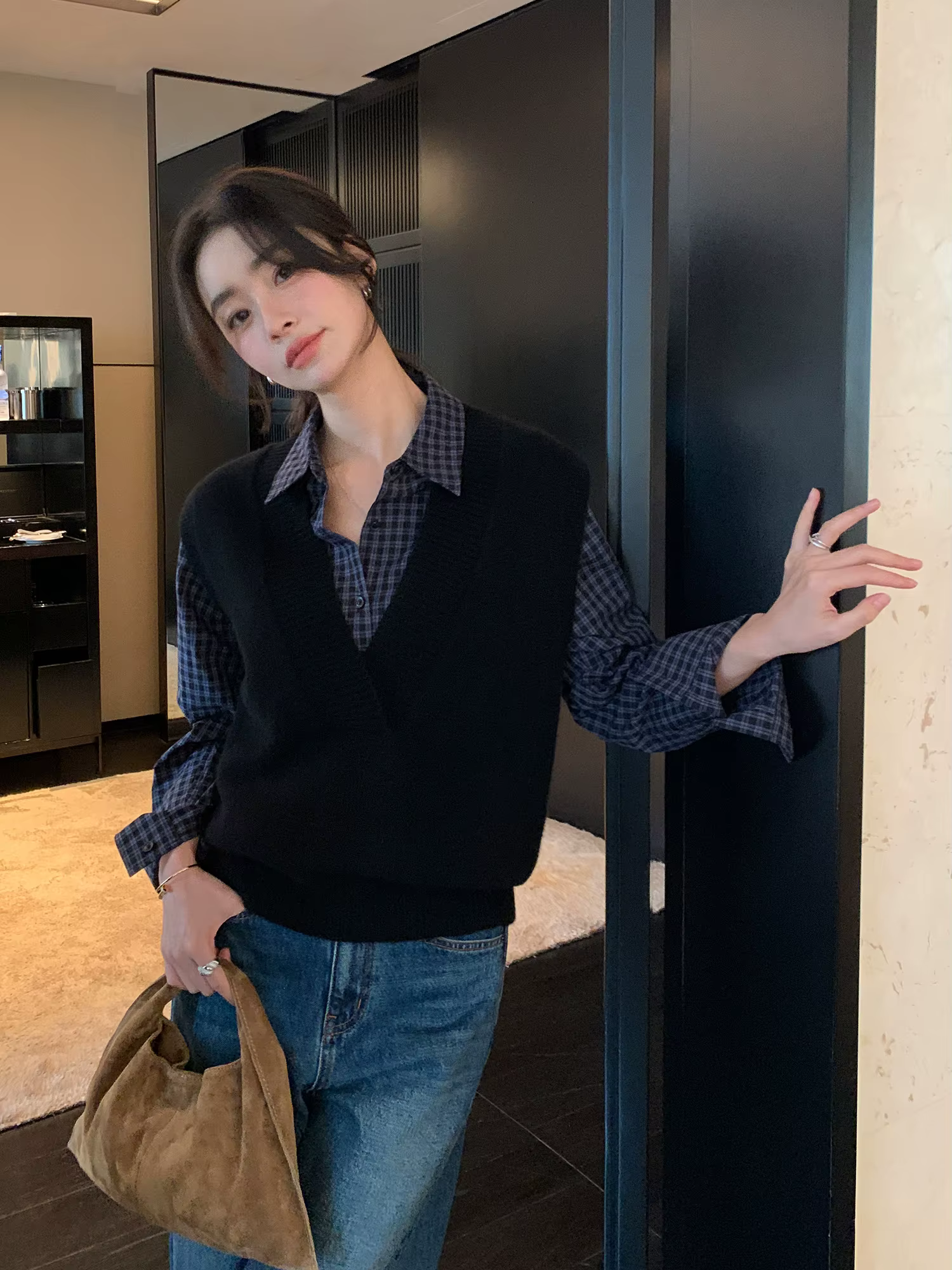 Pull noir pour femmes, confortable, col en v, sans manches, débardeur en tricot, décontracté, collèg